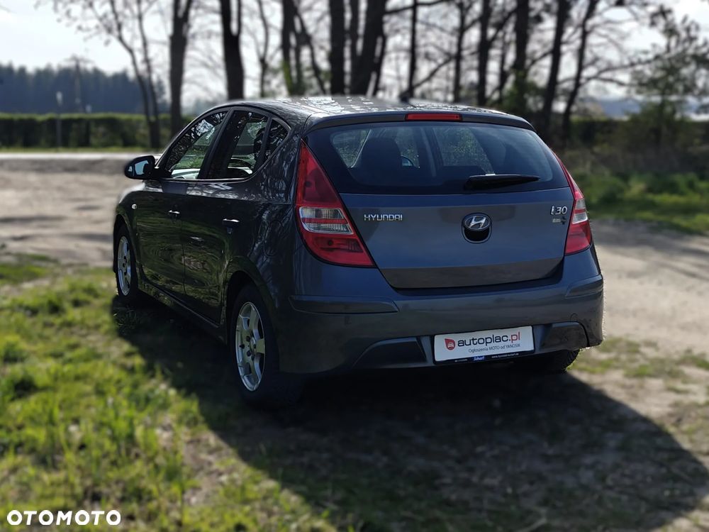Hyundai i30 1.4 Classic + EU5 - 9