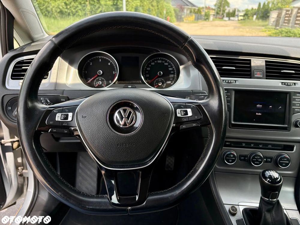 Volkswagen Golf - 17