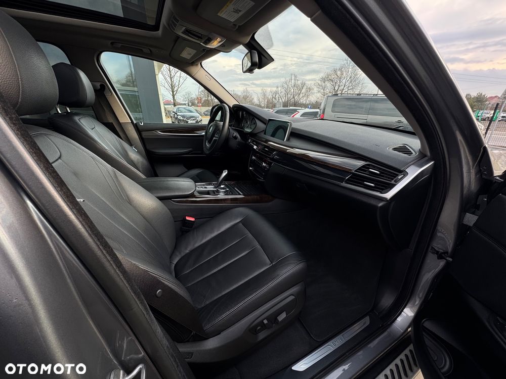 BMW X5 xDrive35i Sport-Aut - 12