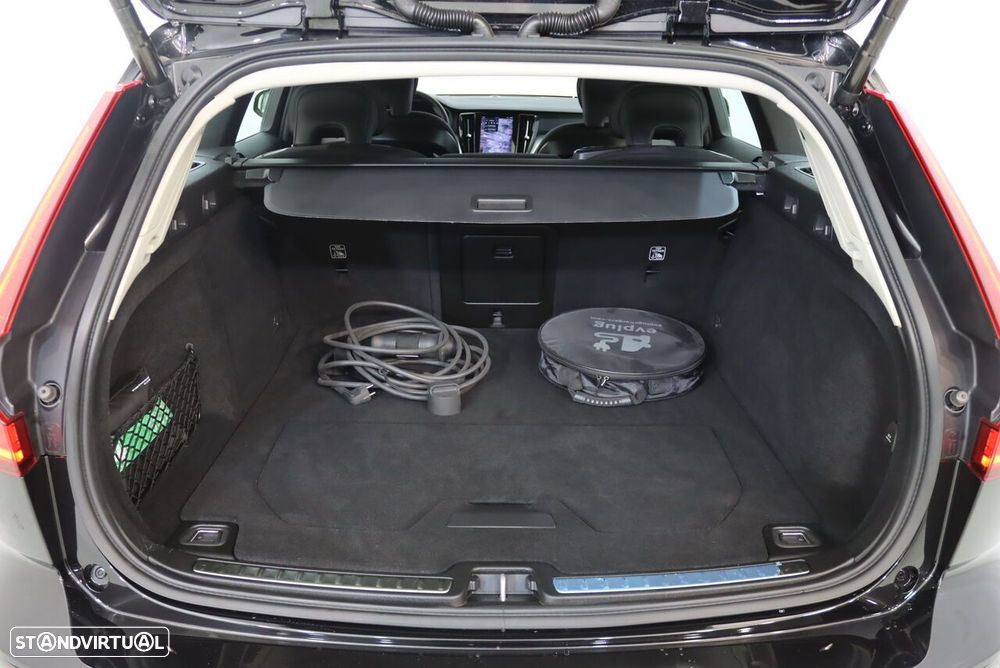 Volvo V60 2.0 T6 AWD TE Core - 15