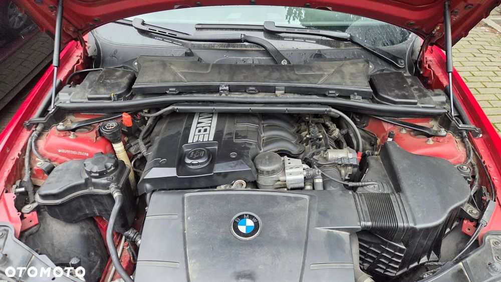 BMW Seria 3 320i Edition Sport - 14