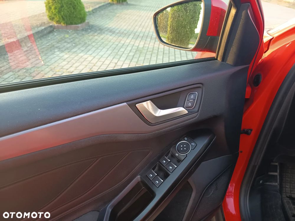 Ford Focus 1.0 EcoBoost Trend Edition - 2