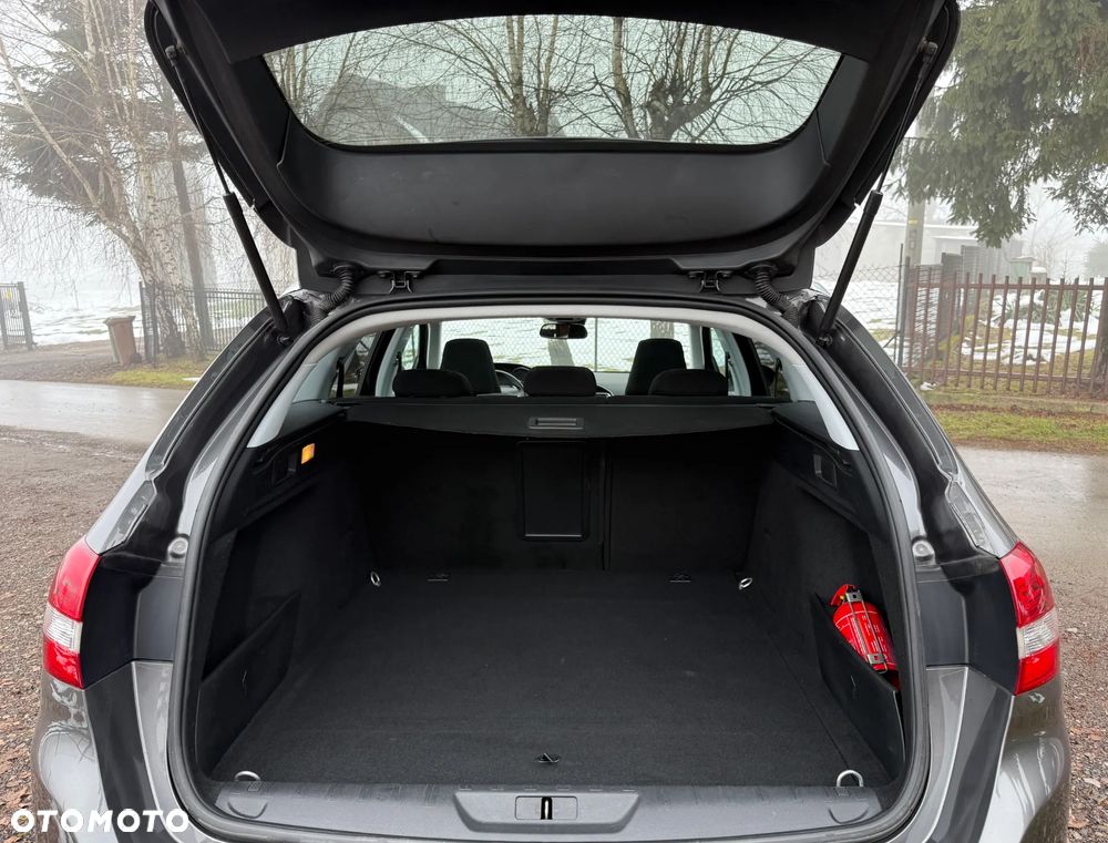 Peugeot 308 1.2 PureTech GPF Allure Pack S&S EAT8 - 14