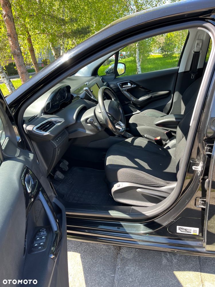 Peugeot 208 1.2 PureTech Allure S&S - 7