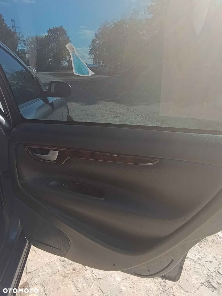 Volvo V70 2.4 Momentum - 14