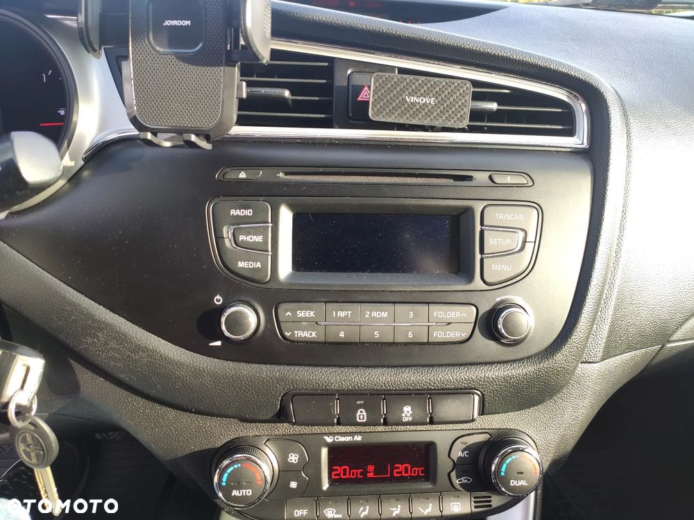Kia Ceed 1.6 CRDi M - 8