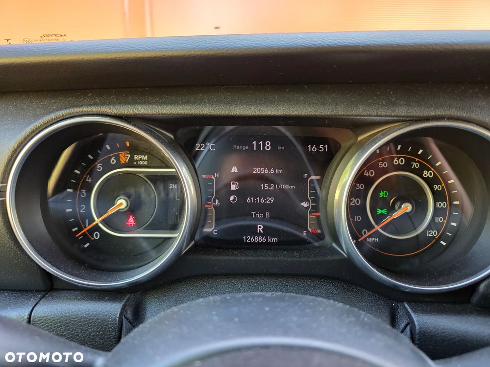 Jeep Wrangler 3.6 Unlim Sahara - 11