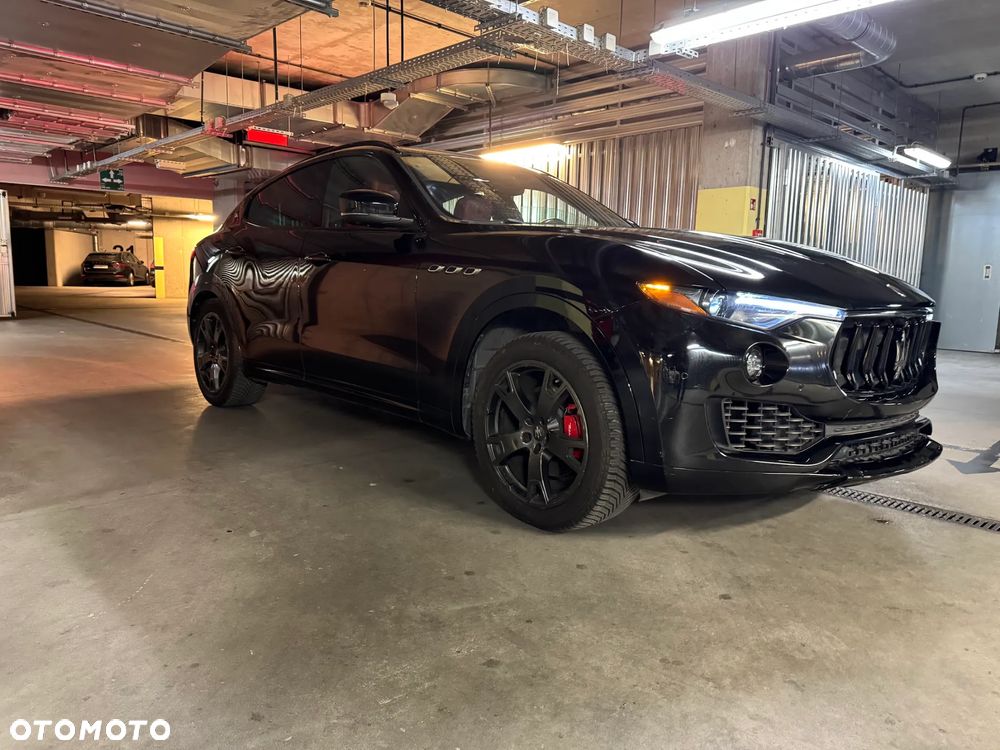 Maserati Levante Granlusso - 2