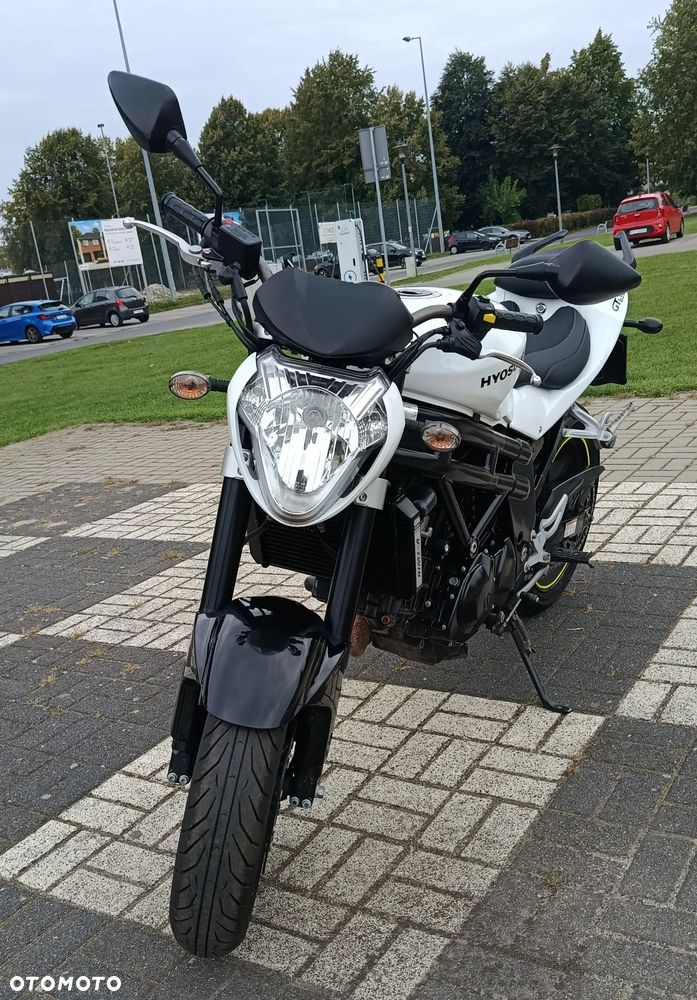 Hyosung GT Comet - 9