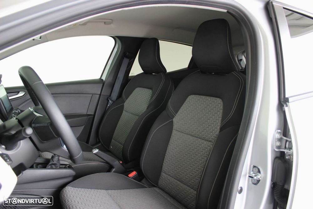 Renault Clio 1.0 TCe Limited Bi-Fuel - 32