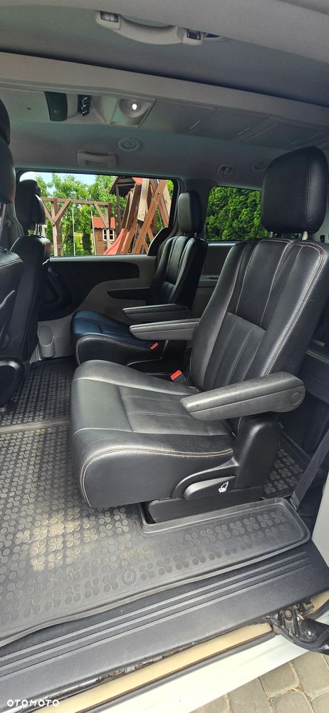 Chrysler Town & Country 3.6 Touring - 7