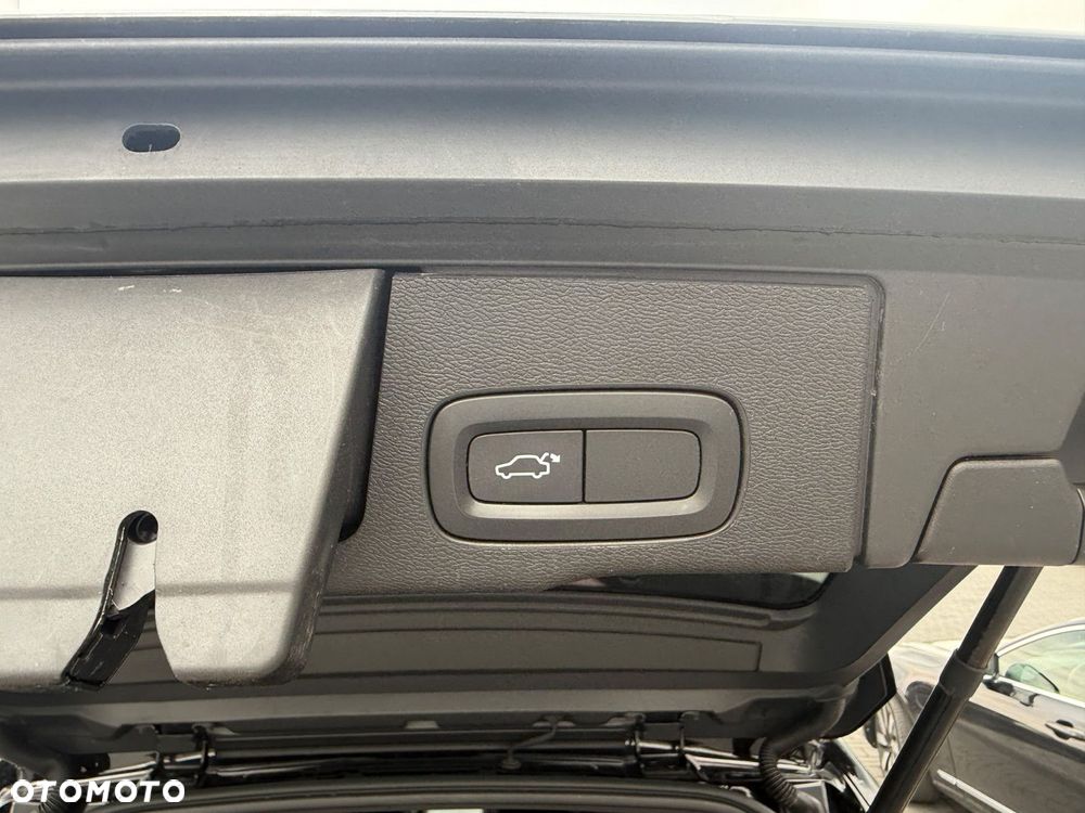Volvo XC 60 - 40