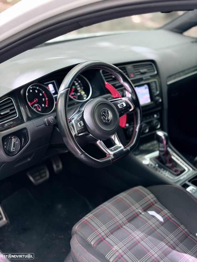 VW Golf GTI Performance BlueMotion DSG - 9