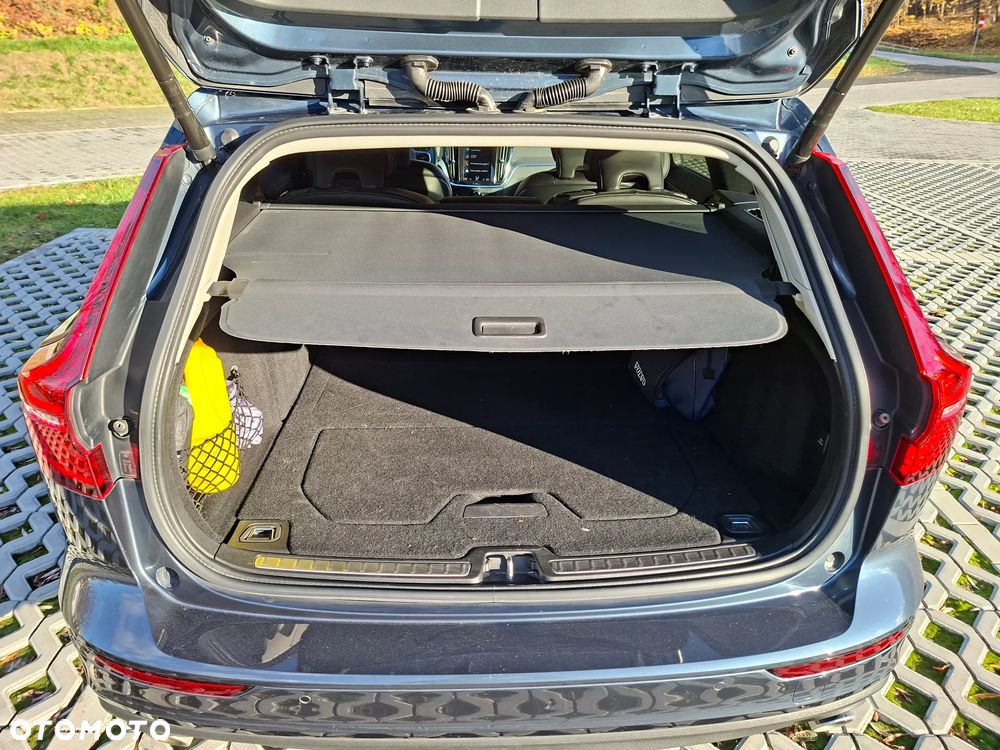Volvo V60 B3 B Momentum Pro - 17