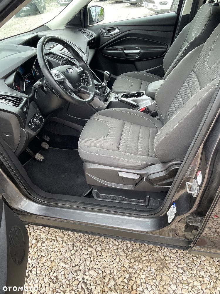 Ford Kuga - 34