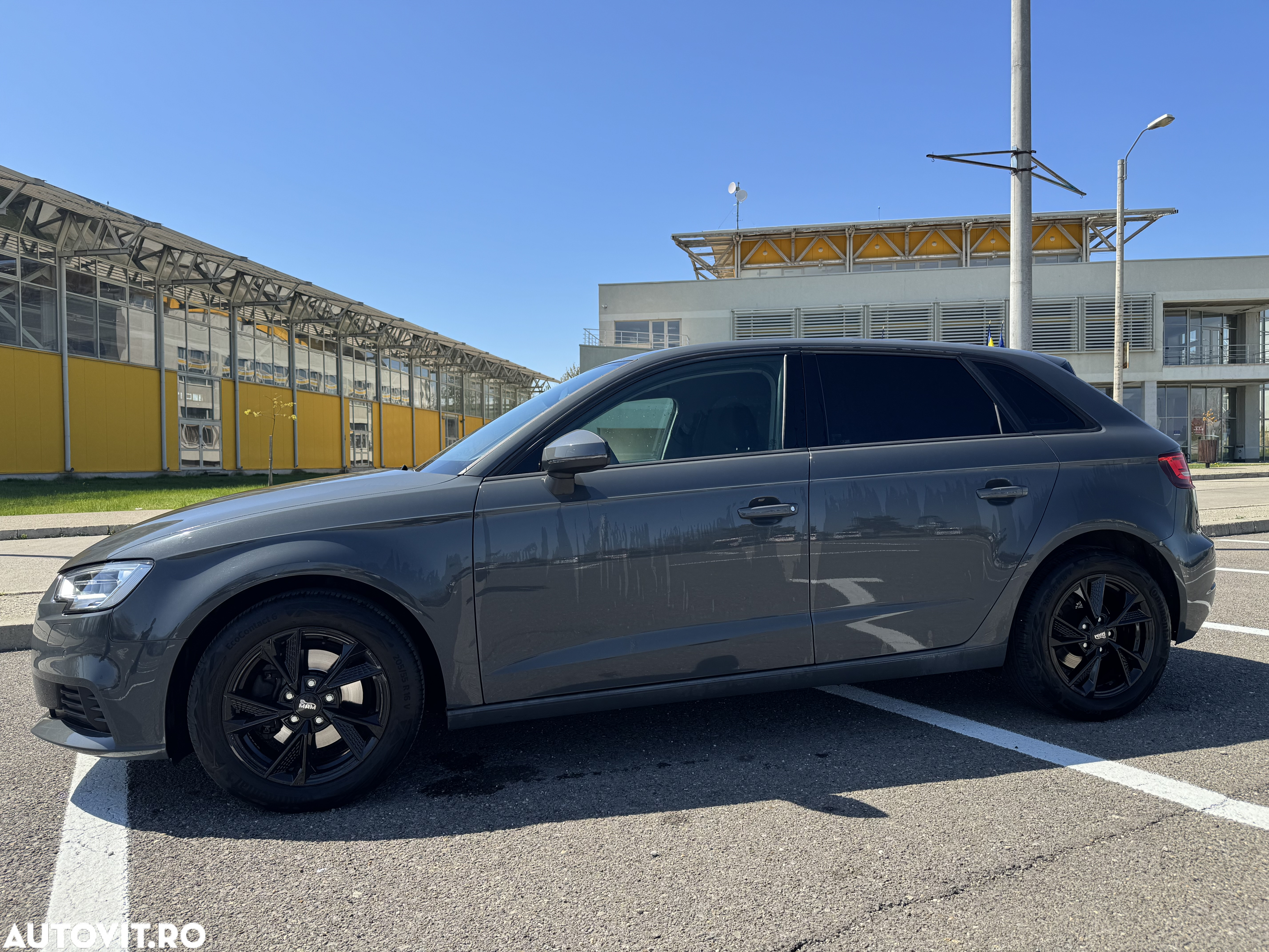 Audi A3 1.0 TFSI S tronic Basic - 2