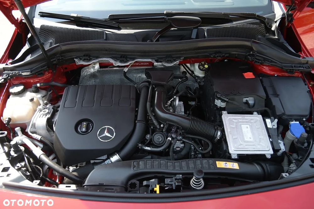 Mercedes-Benz Klasa B 200 AMG Line 7G-DCT - 39