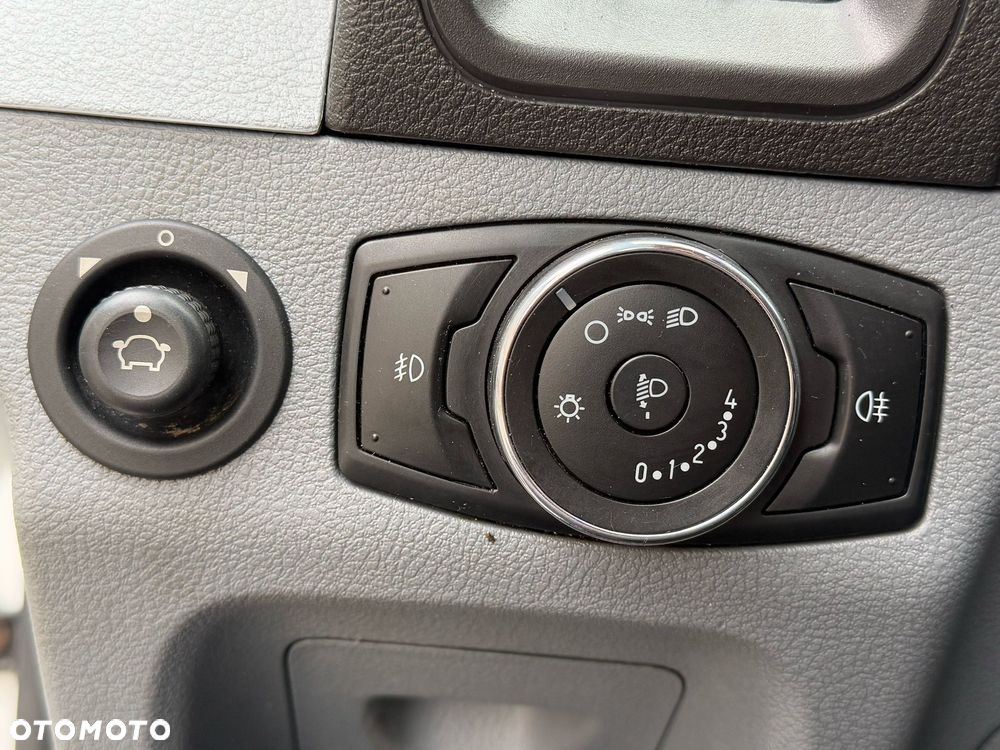 Ford Transit FWD Pomoc Drogowa Autolaweta - 13
