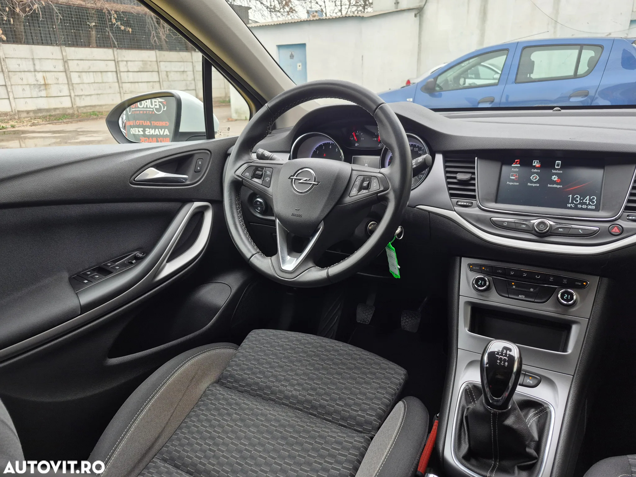 Opel Astra 1.6 CDTI ECOTEC Start/Stop Cosmo - 16
