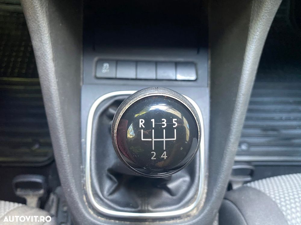 Volkswagen Golf - 15