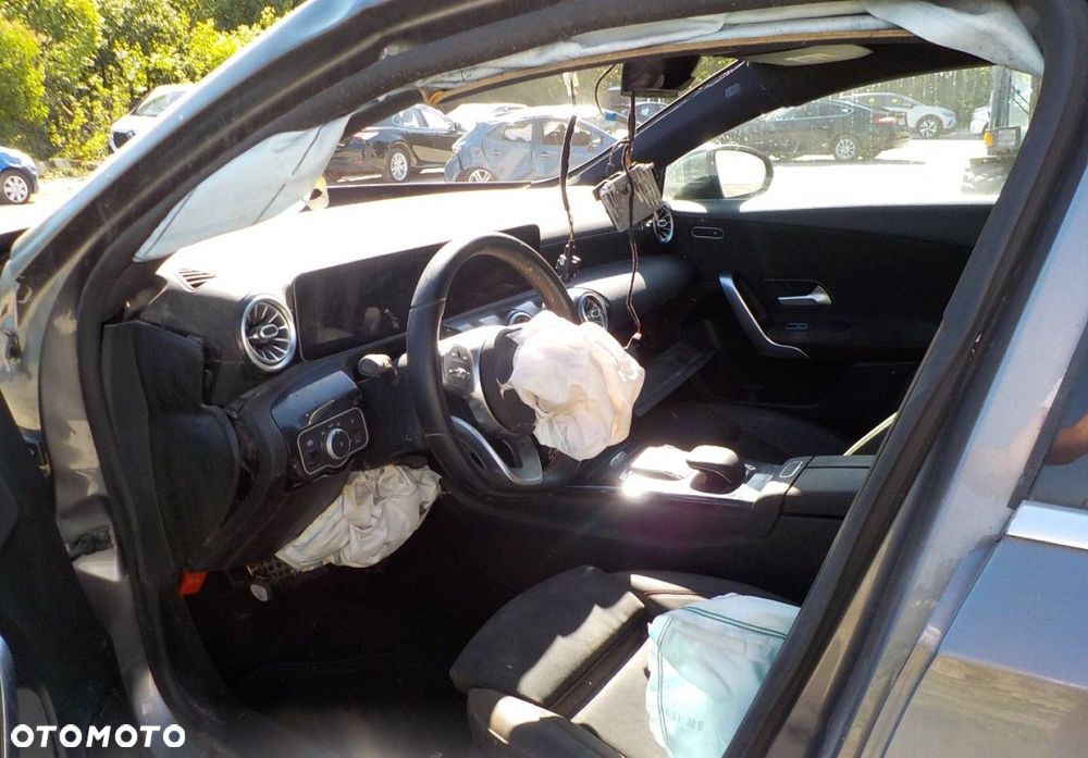 Mercedes-Benz Klasa A 200 AMG Line 7G-DCT - 21