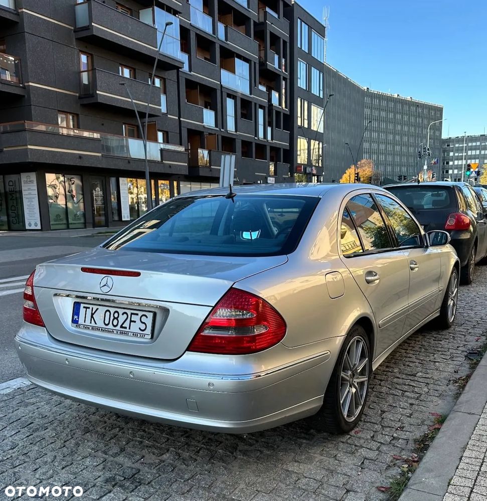 Mercedes-Benz Klasa E 500 Avantgarde - 40