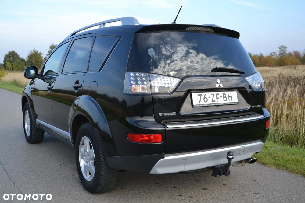 Mitsubishi Outlander 2.4 Invite 2WD - 11