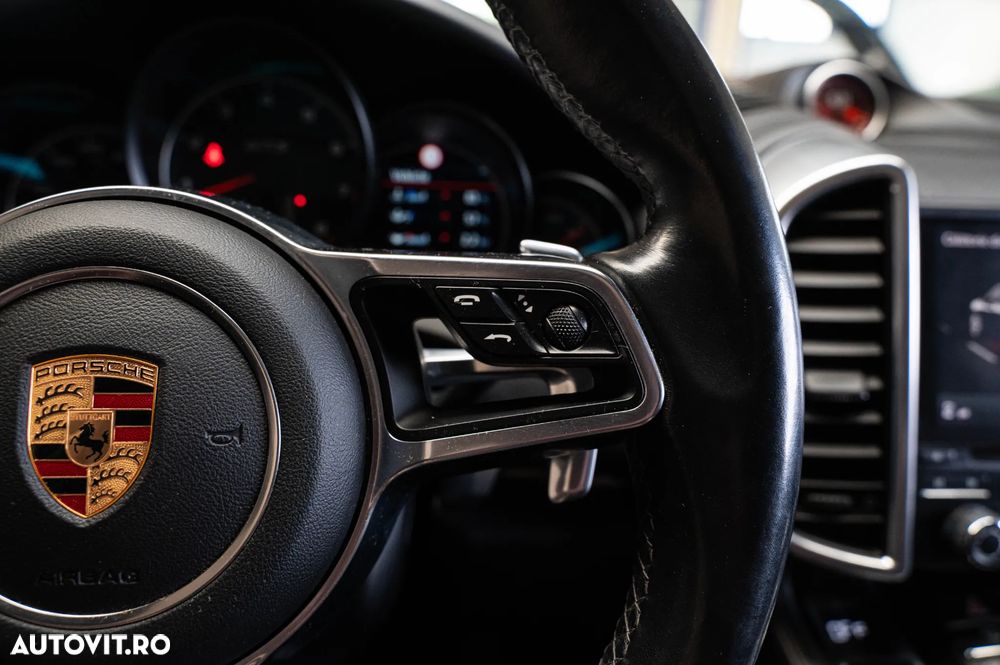 Porsche Cayenne GTS Tiptronic S - 21
