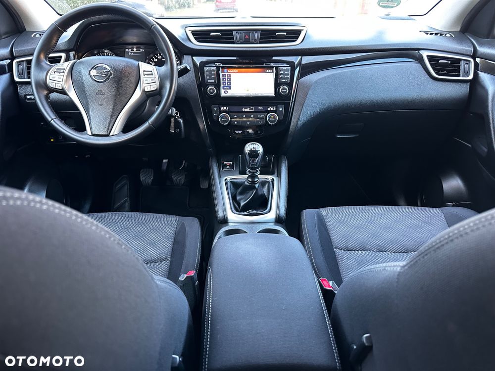 Nissan Qashqai 1.2 DIG-T Acenta EU6 - 37