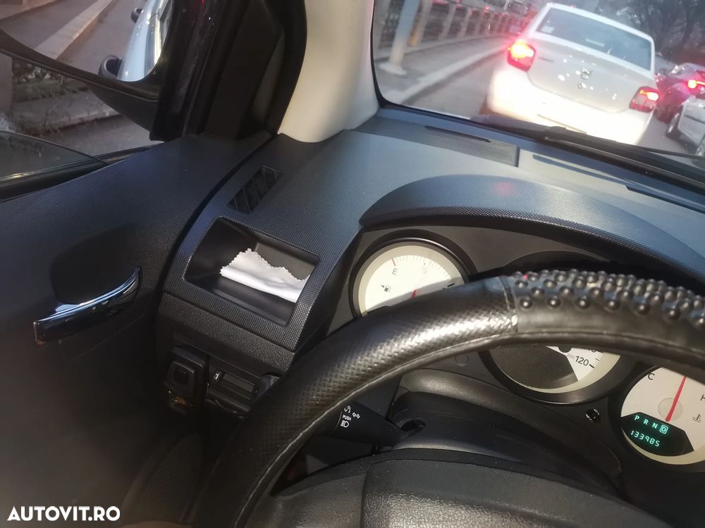 Dodge Caliber 2.0 CVT SE - 15