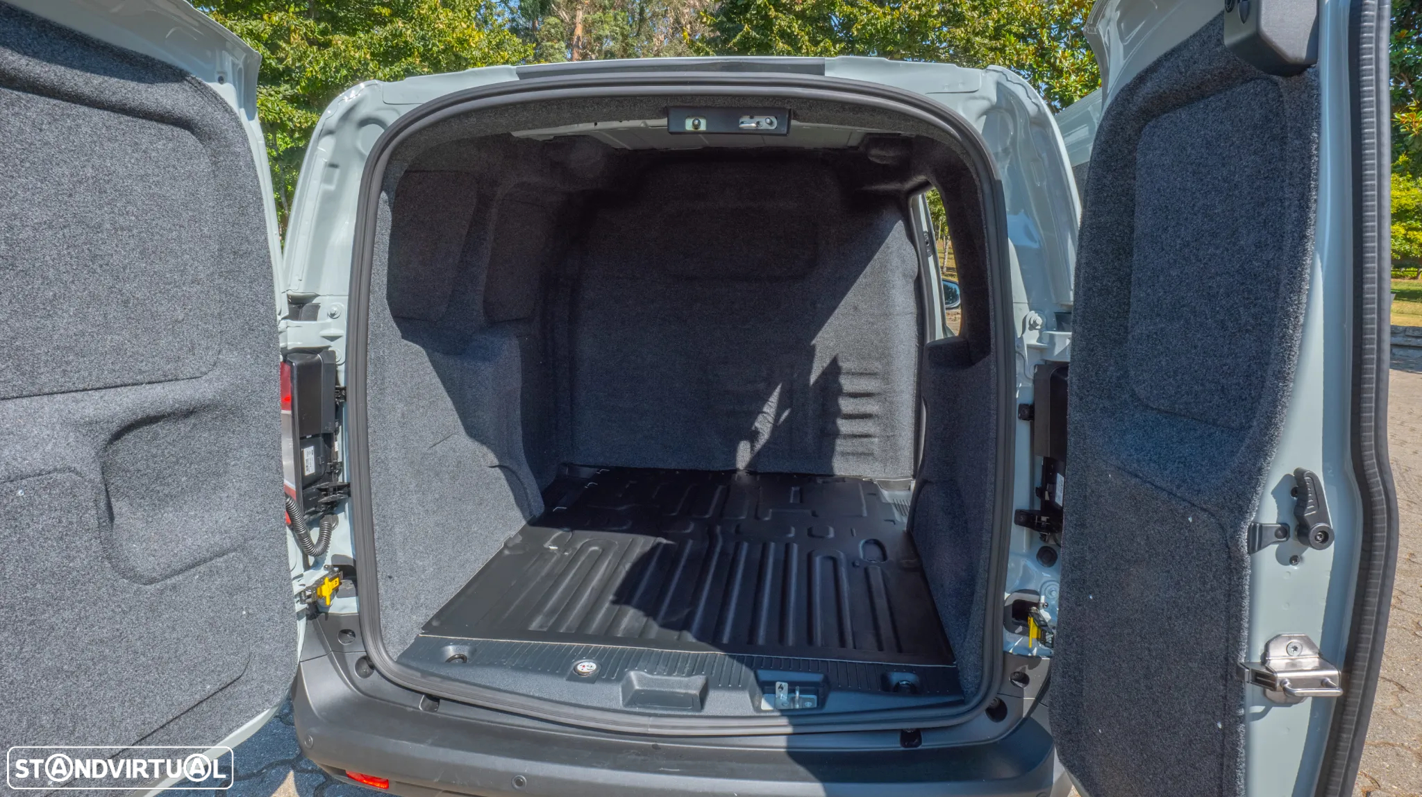 Ford Courier Van N1 1.5 EcoBlue 100cv Euro 6.2 Trend Plus 5 portas - 34