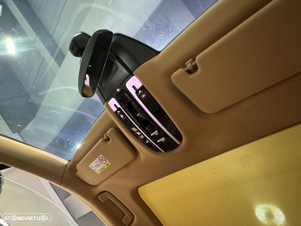 Porsche Panamera 4 E-Hybrid Platinum Edition - 14
