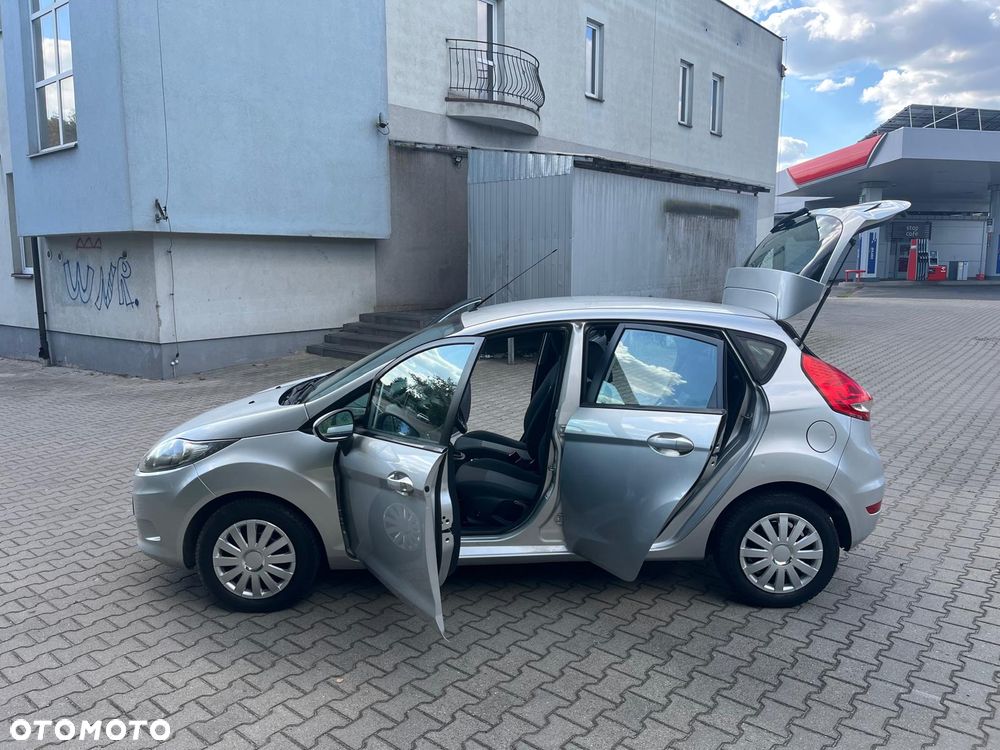 Ford Fiesta - 17