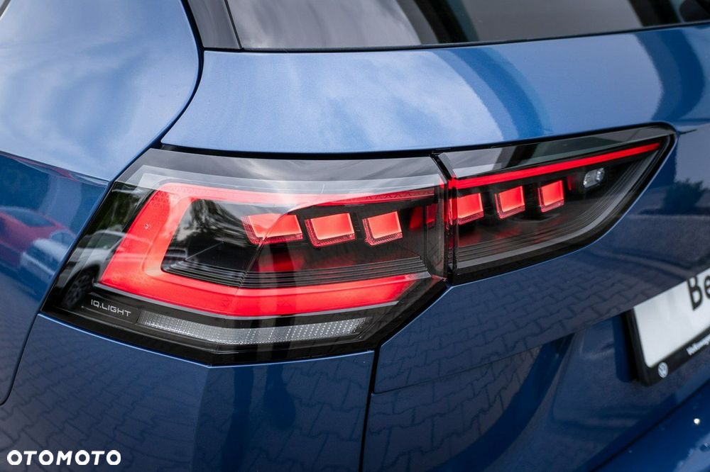 Volkswagen Golf - 11