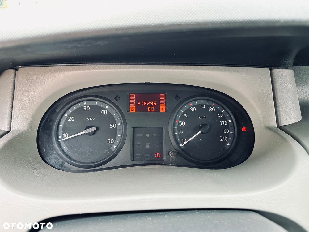 Renault Trafic - 19