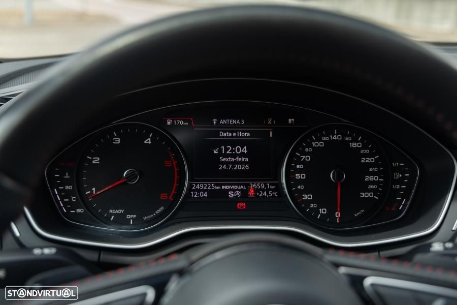 Audi A4 Avant 2.0 TDI quattro S-line S tronic - 33