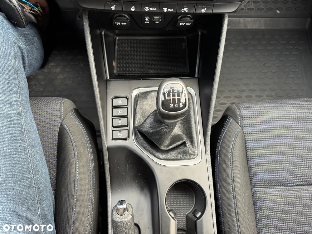 Hyundai Tucson blue 1.6 GDi 2WD Navi - 21