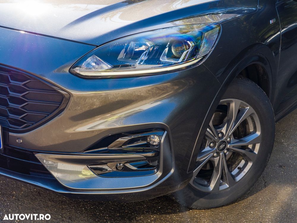 Ford Kuga 2.5 Duratec FHEV ST-LINE - 27