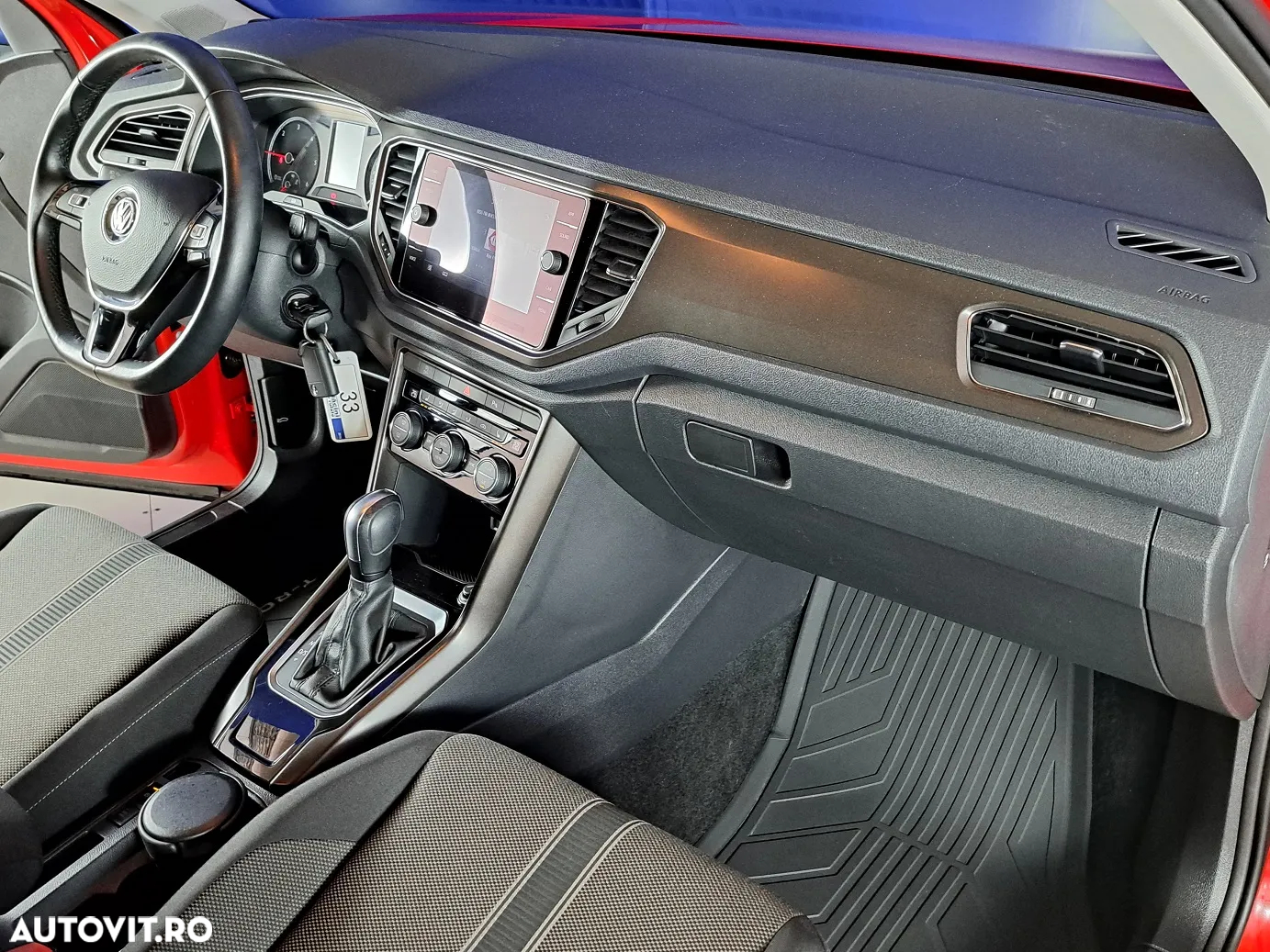 Volkswagen T-ROC - 18