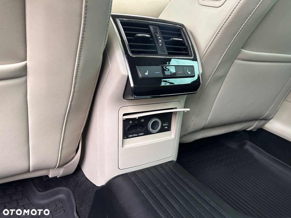 Skoda Superb 2.0 TDI 4x4 L&K DSG - 13