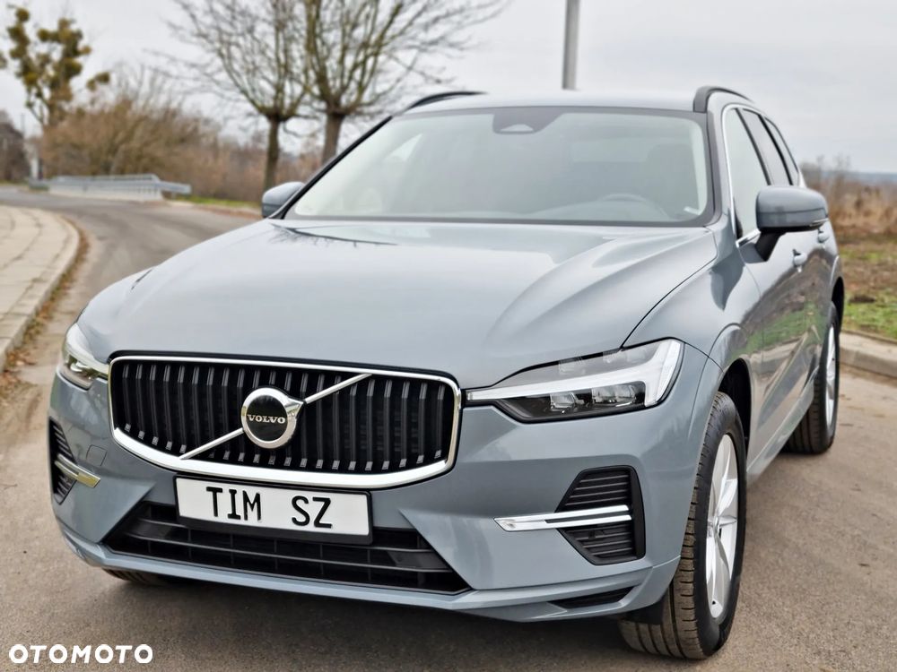 Volvo XC 60 B4 D AWD Geartronic Momentum Pro - 8