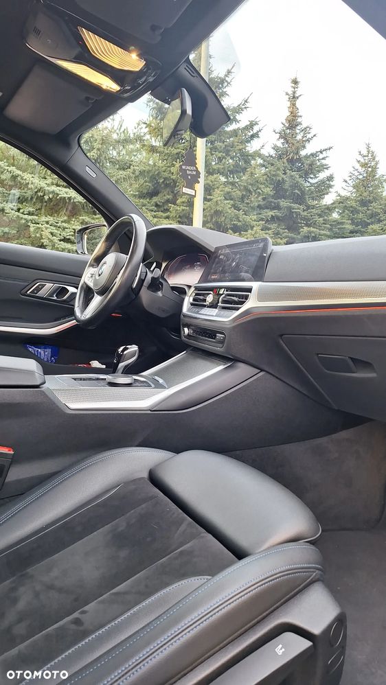 BMW Seria 3 320i M Sport sport - 19