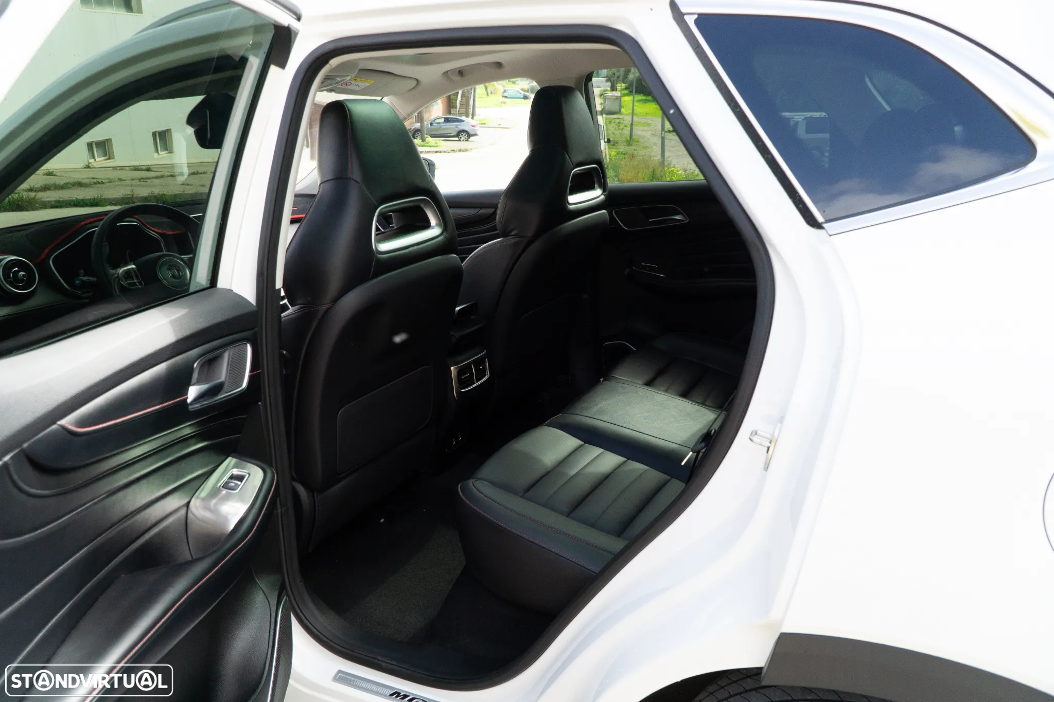 MG EHS 1.5 T-GDI Plug-in Hybrid Luxury - 9