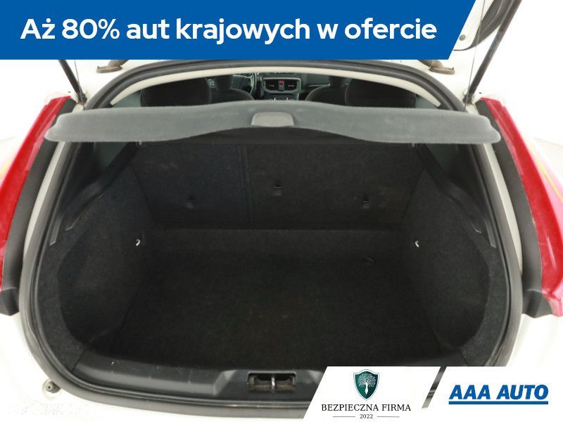Volvo V40 - 22