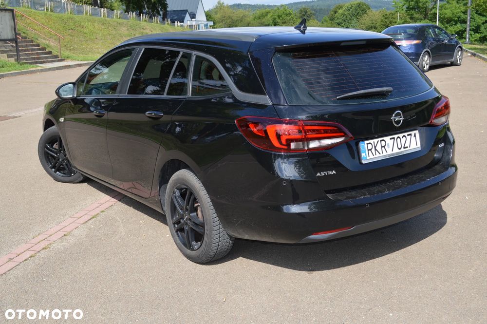 Opel Astra 1.6 CDTI Sport - 4