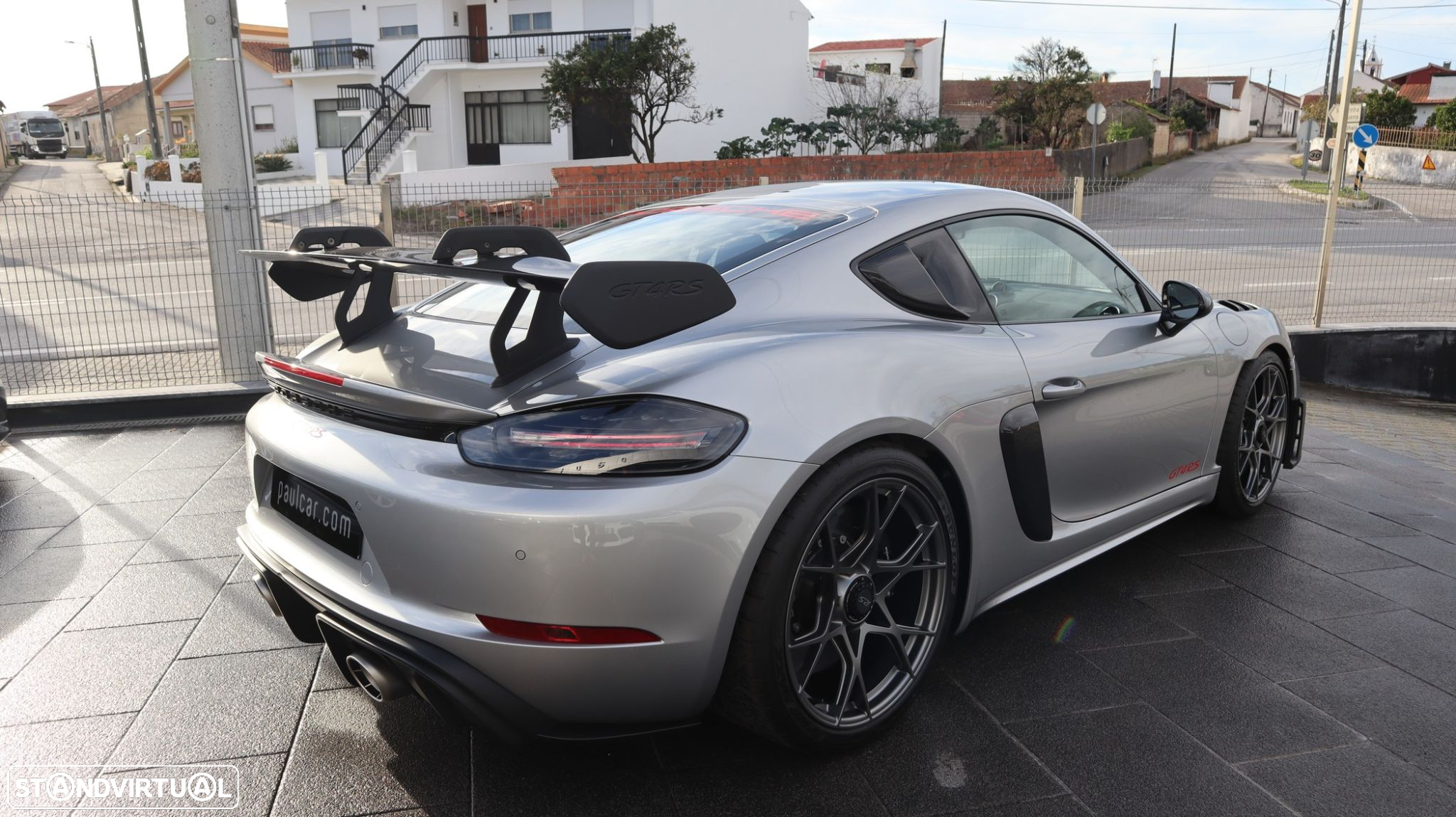 Porsche 718 Cayman GT4 RS - 6