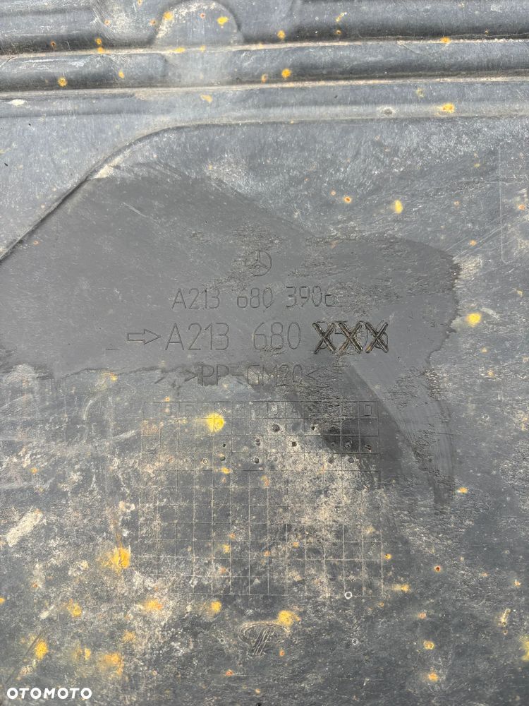 Mercedes W213 osłona podwozia płyta lewa A2136803906 - 2