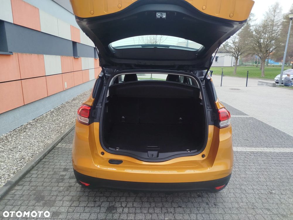 Renault Scenic ENERGY TCe 130 S&S Paris - 26
