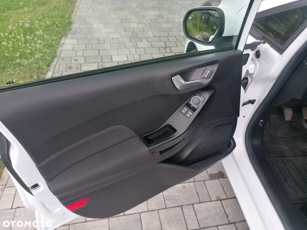 Ford Fiesta 1.0 EcoBoost S&S ACTIVE PLUS - 10