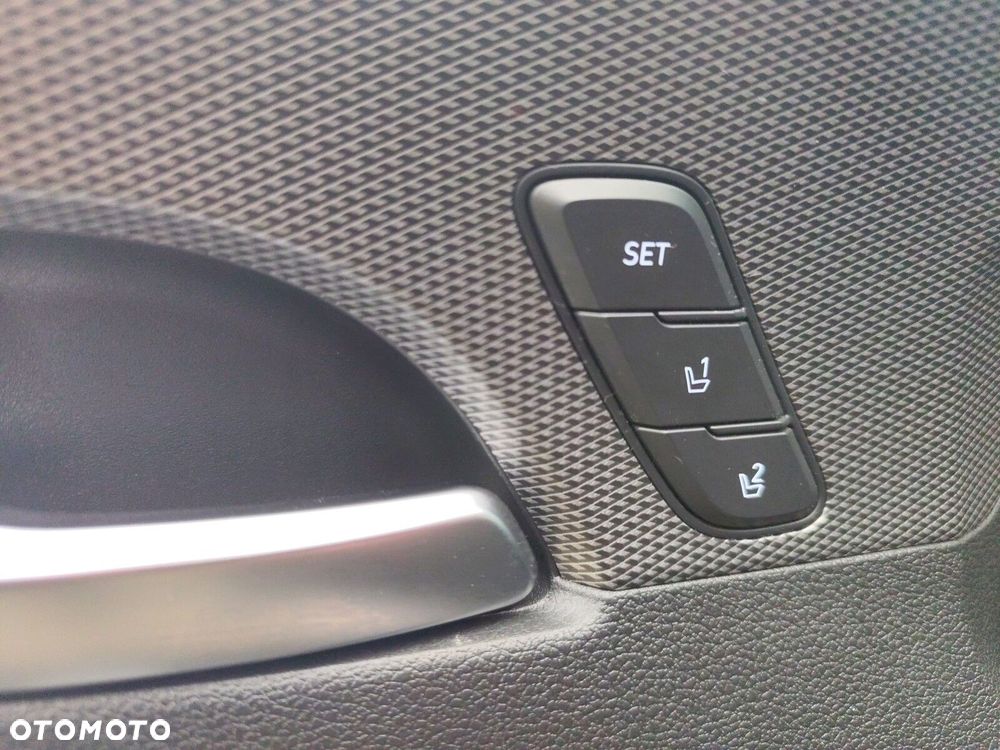 Hyundai Santa Fe - 12